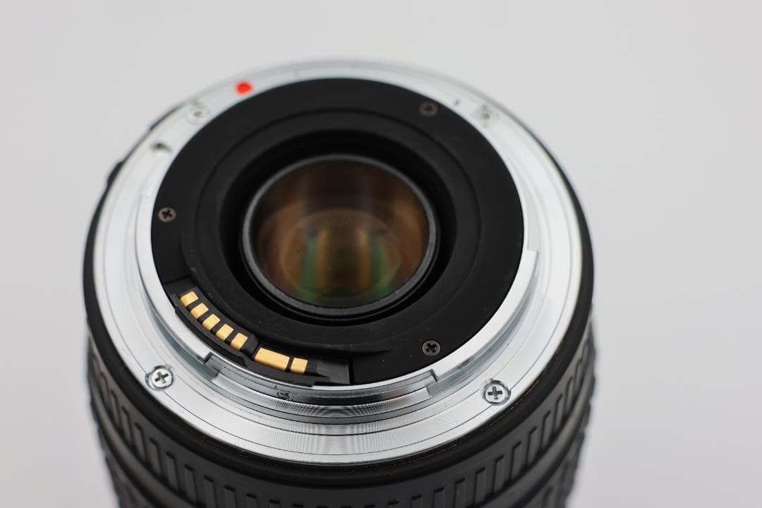 Canon EOS Kiss X3/デジタル一眼レフカメラ本体＋レンズ付き