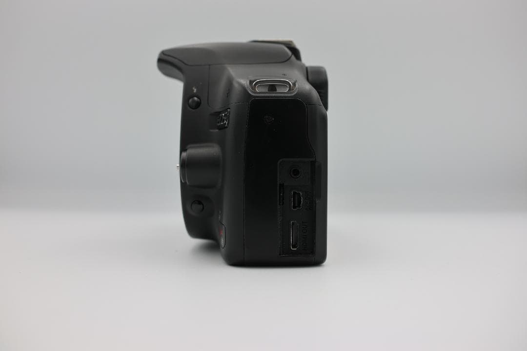 Canon EOS Kiss X3/デジタル一眼レフカメラ本体＋レンズ付き