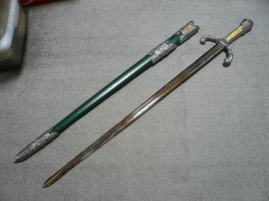 剣 ソード コレクション 金属 レプリカ 装飾 彫金 コスプレ 模造 インテリア