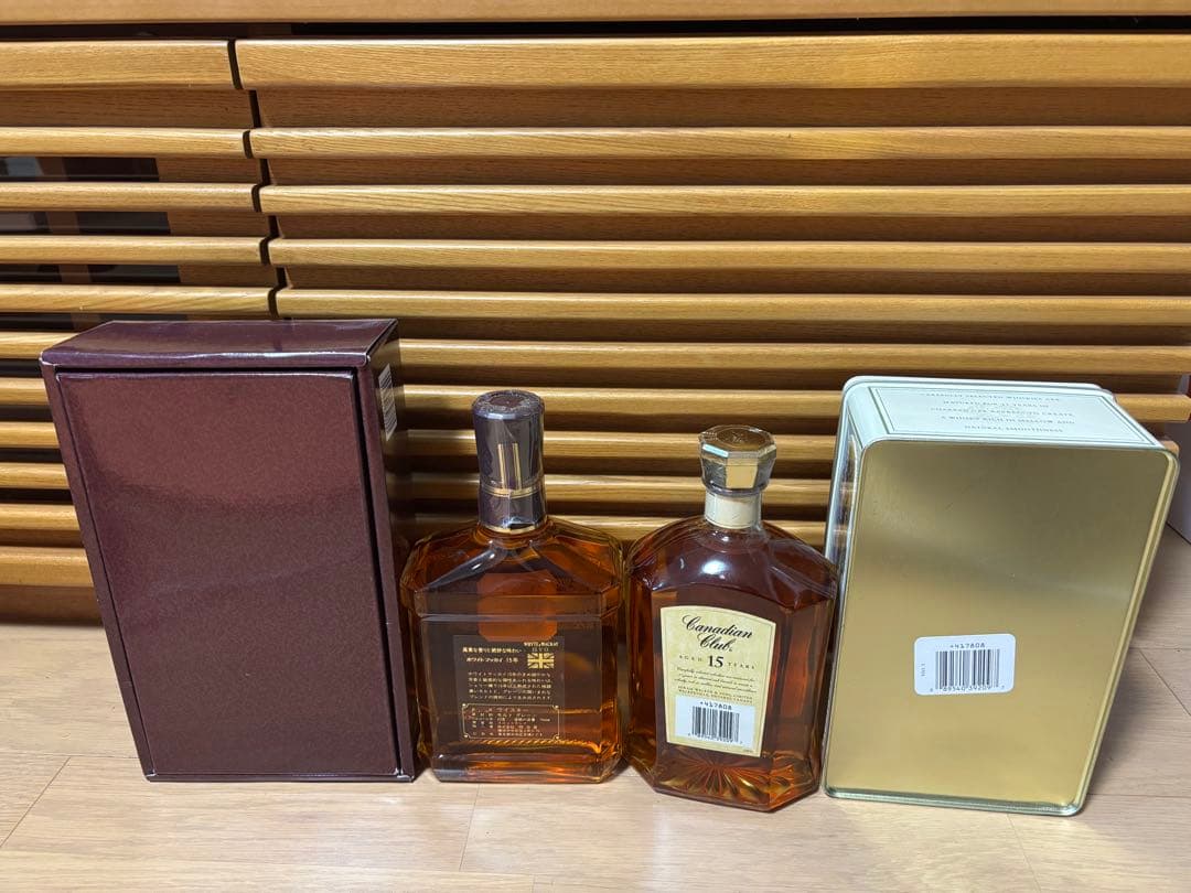 ホワイトマッカイ、カナンディアクラブ15年古酒2本セット