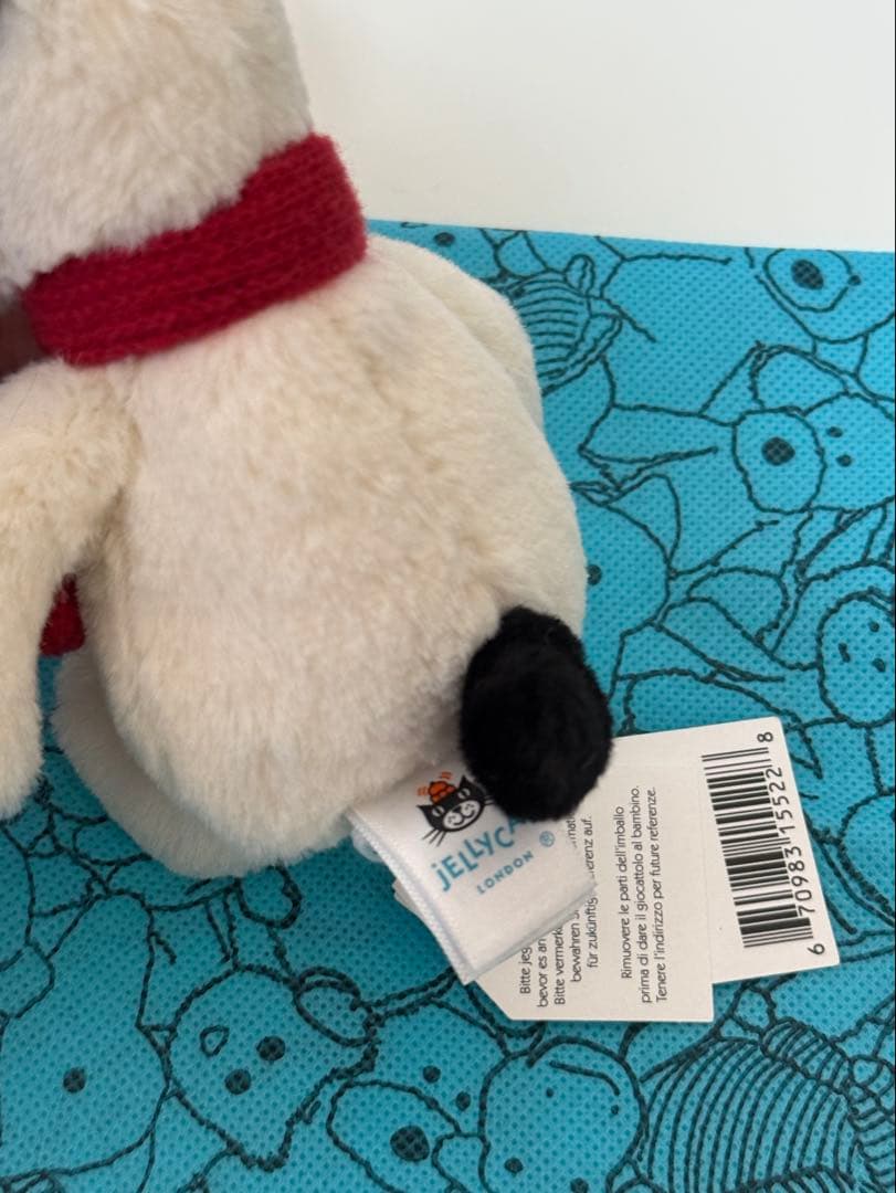 ぬいぐるみ  Bashful Puppy Decoration