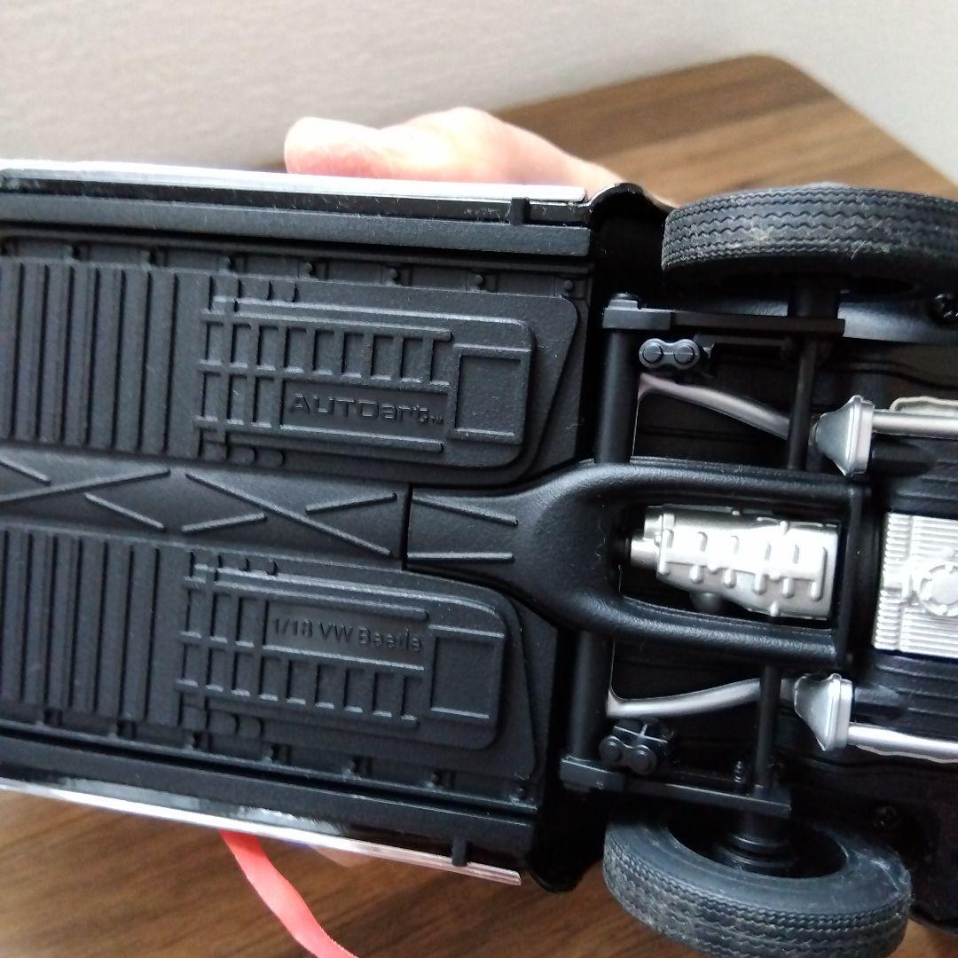 フォルクスワーゲン　ビートル　ミニカー　1/18