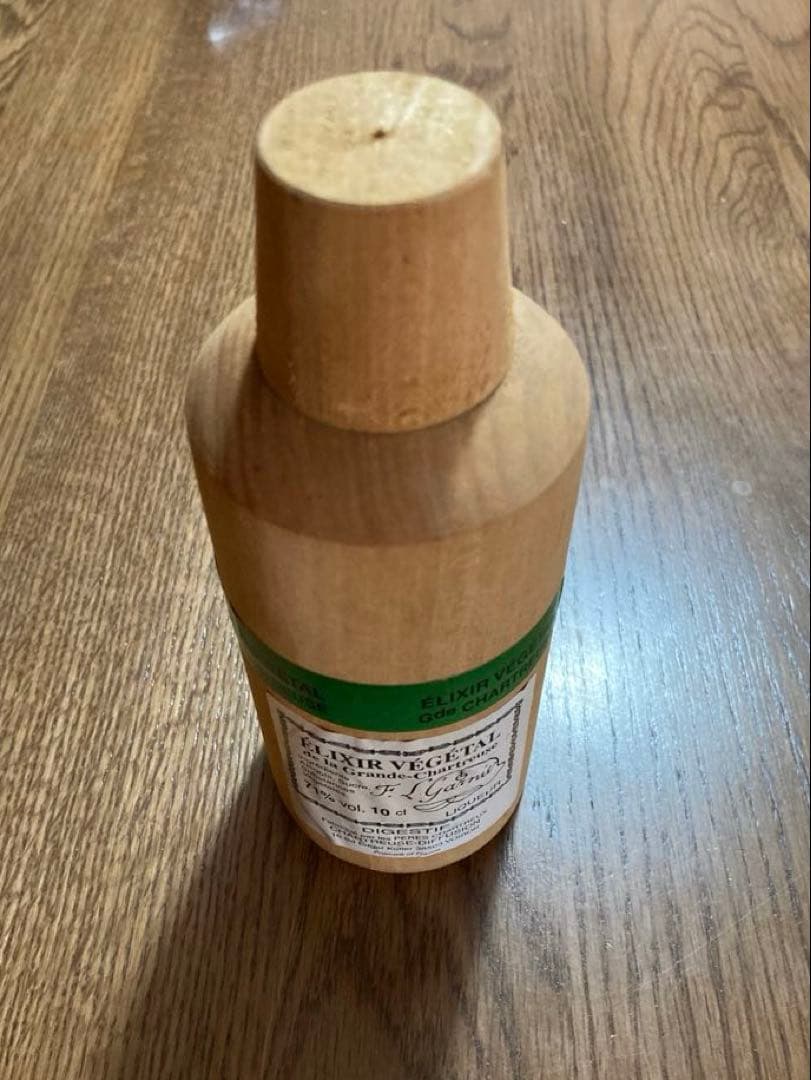 シャルトリューズ エリキシル ヴェジェタル 71%