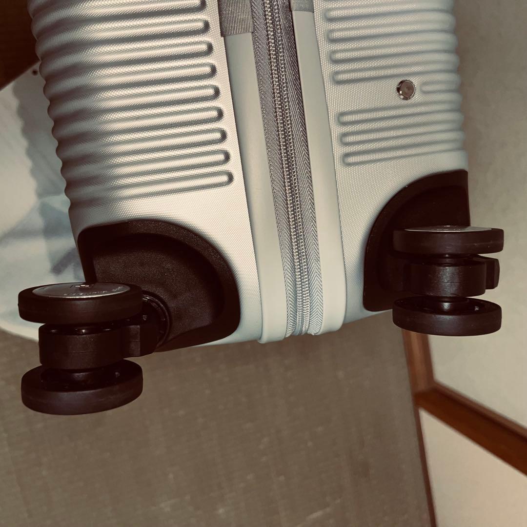 スイスミリタリー スーツケース 38.5L 機内持ち込みサイズ【美品です】