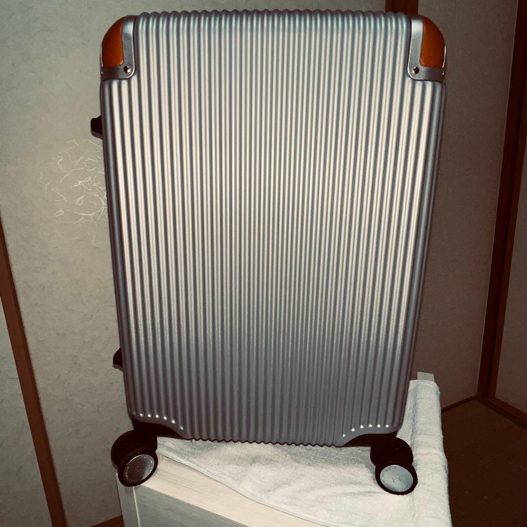 スイスミリタリー スーツケース 38.5L 機内持ち込みサイズ【美品です】