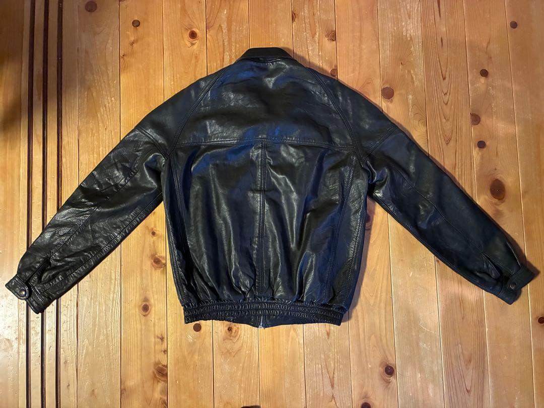 1/16まで値下げ中！ 短丈レザージャケット　黒　ブラック　レザーブルゾン