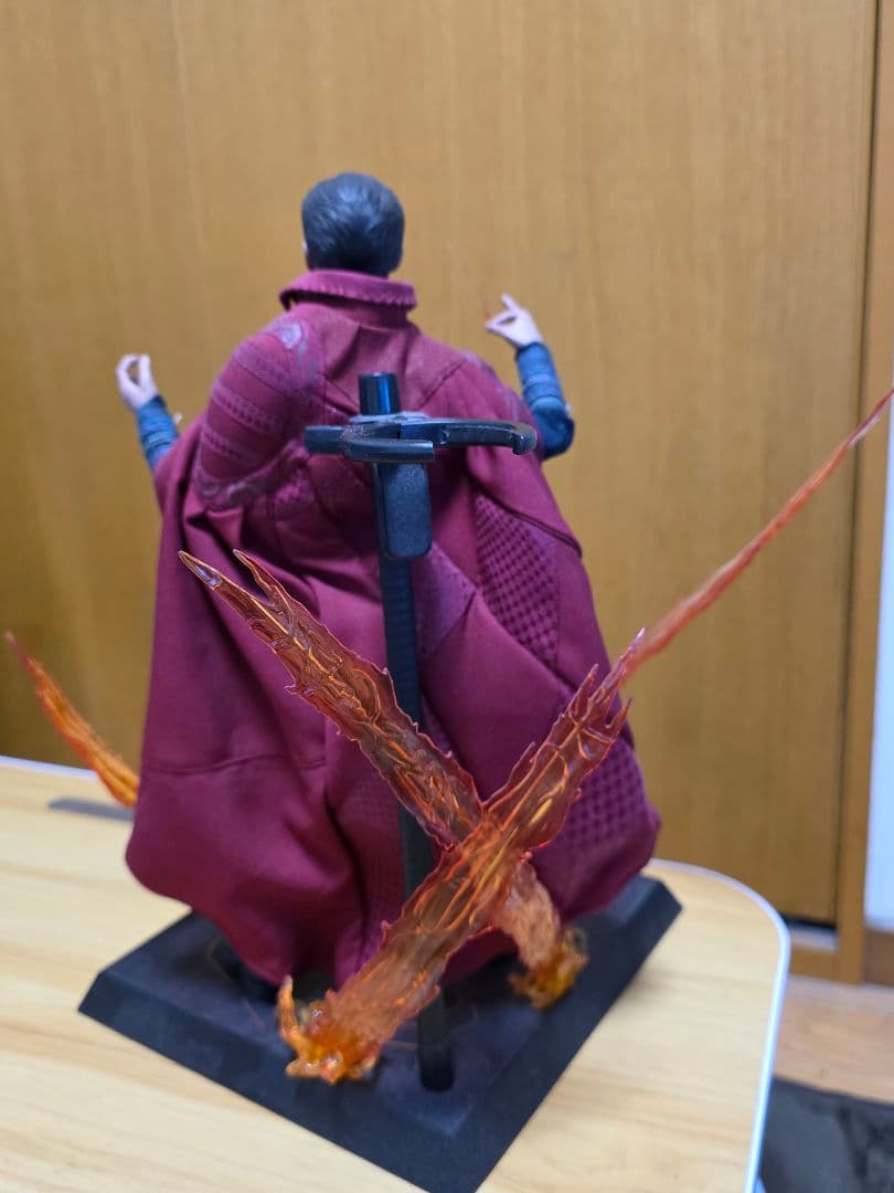 ホットトイズ　ドクター・ストレンジ フィギュア