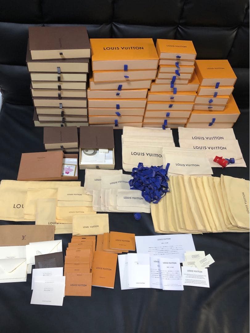 ルイヴィトン　ジッピーウォレット空箱、保存袋　財布空箱、保存袋　小物空箱、保存袋