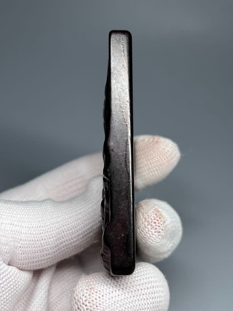 隕石　仏教美術　浮き彫り　不思議の石鉄隕石　アンティーク　縁起物　置物　根付