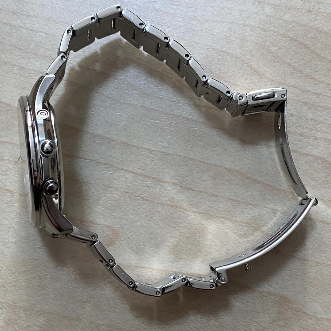 1度使用のみ　国内正規品　シチズン　腕時計　AS1060-54A　白　電波時計