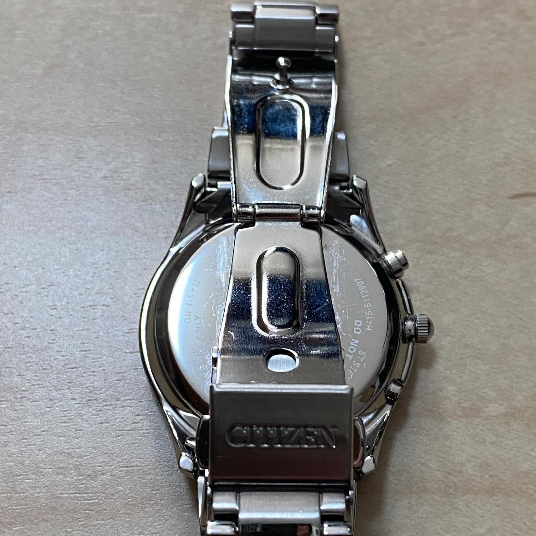 1度使用のみ　国内正規品　シチズン　腕時計　AS1060-54A　白　電波時計