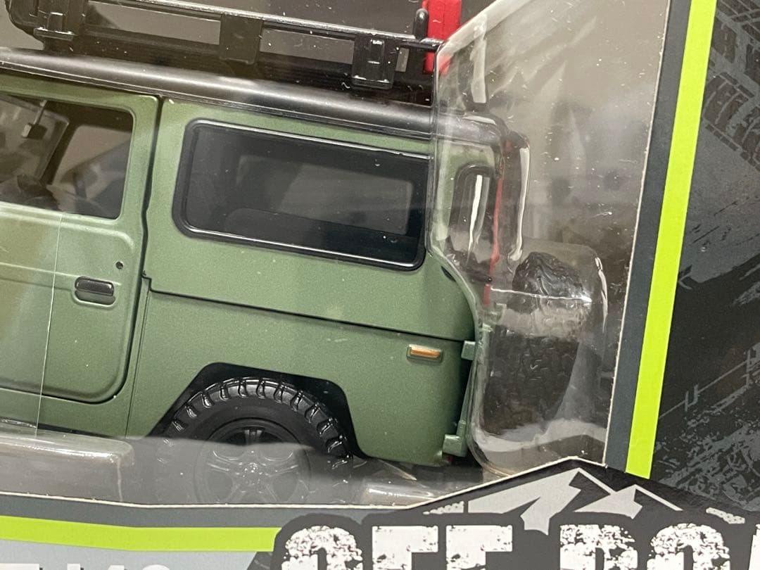 トヨタ FJ40 ランドクルーザー オフロード 1/24 モーターマックス