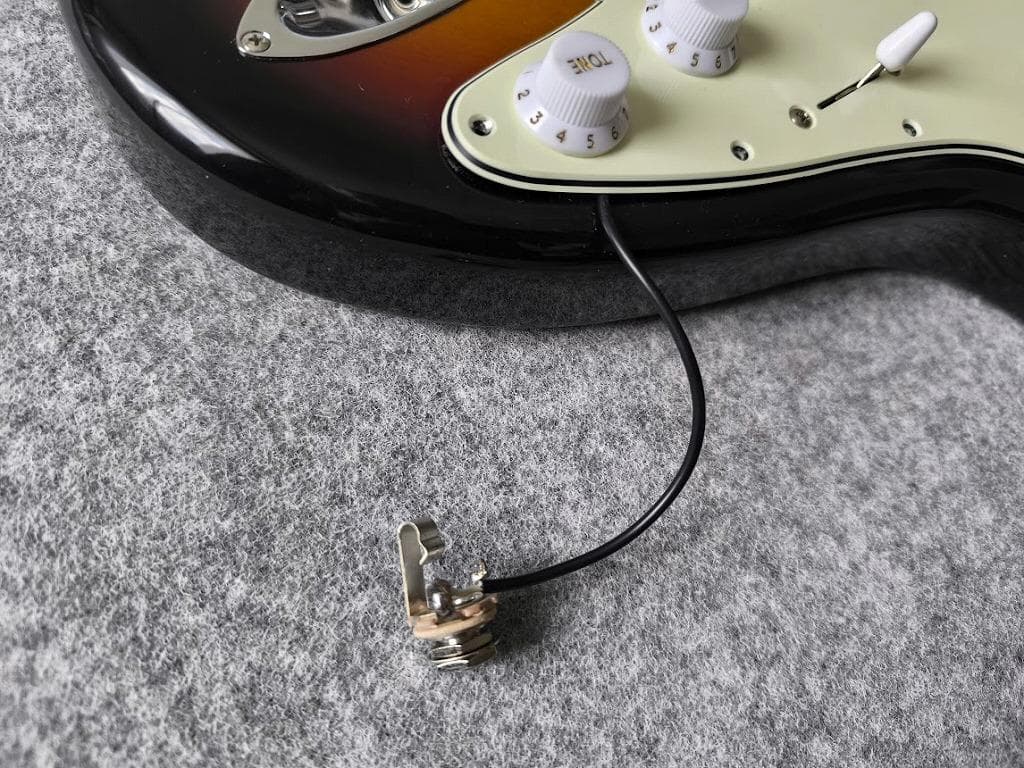 送料無料 14音色ウルトラ/MINIスイッチ追加/AlnicoーGTピックアップ