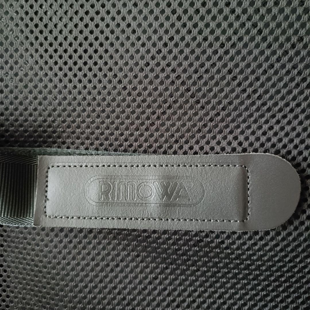 【希少】リモワ エッセンシャルライト ルフトハンザ キャビン グロッシーブルー