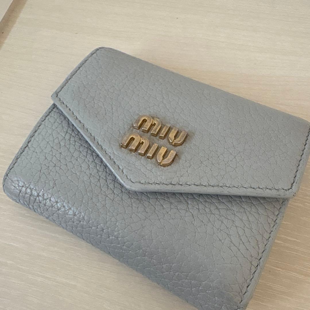 MIUMIU 三つ折り財布　ブルー