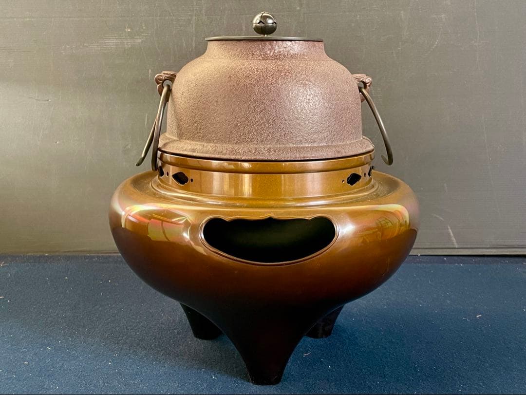 【未使用 美品】「母」 唐銅 朝鮮風炉 真形釜添 釜師 敬典 釜鐶 共箱(敬F)