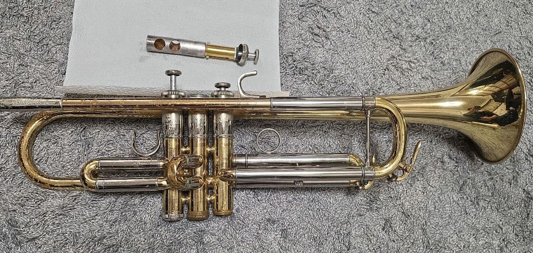 YAMAHA YTR-8335初代