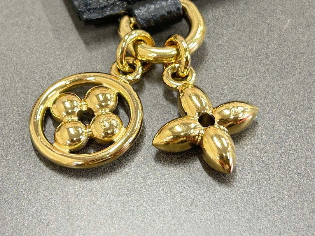 【美品】ヴィトン　カードケース　M82132 ポルトカルトLVチャーム