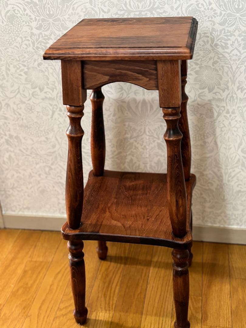 イタリア製＊クラシック木製サイドテーブル