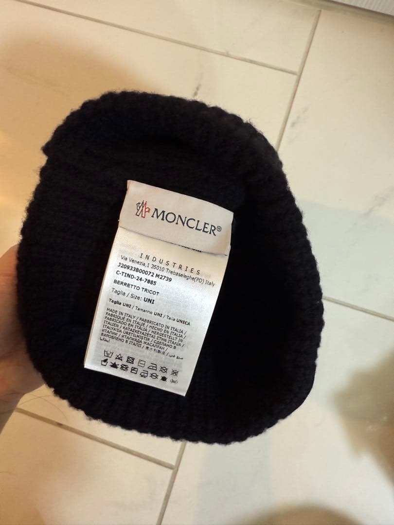 MONCLER 黒 ニット帽 フリーサイズ