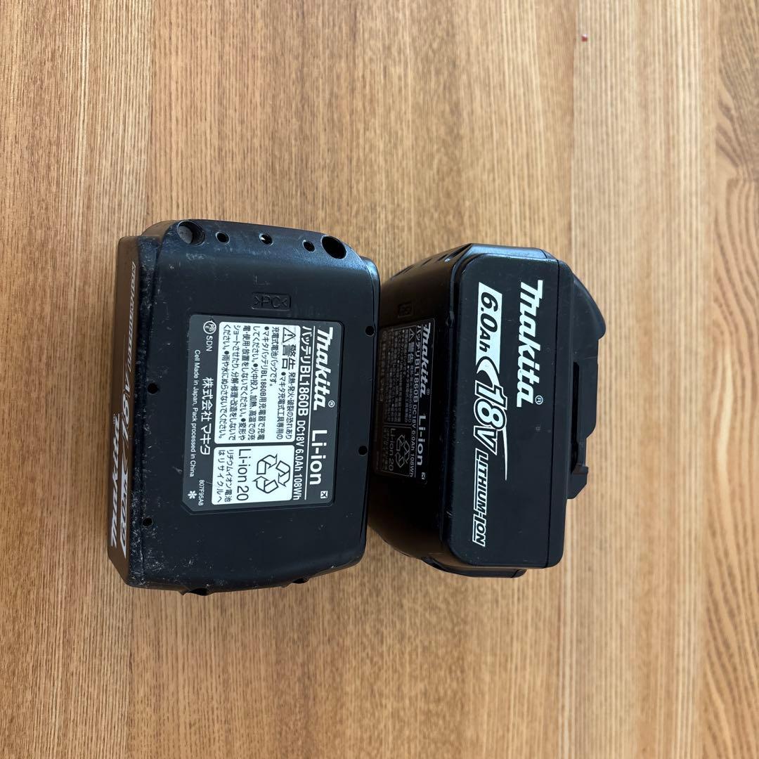 Makitaポータブル冷蔵庫 CW001Ｇ＋バッテリー18v６.0ah2個付美品