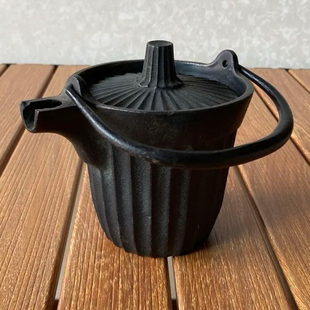 昭和レトロ 南部鉄器 鉄製 鋳鉄 鋳物 蛇ノ目 鉄瓶 急須 茶注ぎ ホーロー加工
