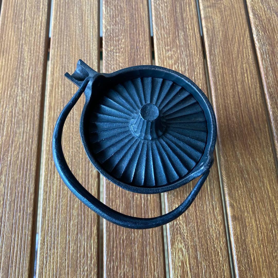 昭和レトロ 南部鉄器 鉄製 鋳鉄 鋳物 蛇ノ目 鉄瓶 急須 茶注ぎ ホーロー加工
