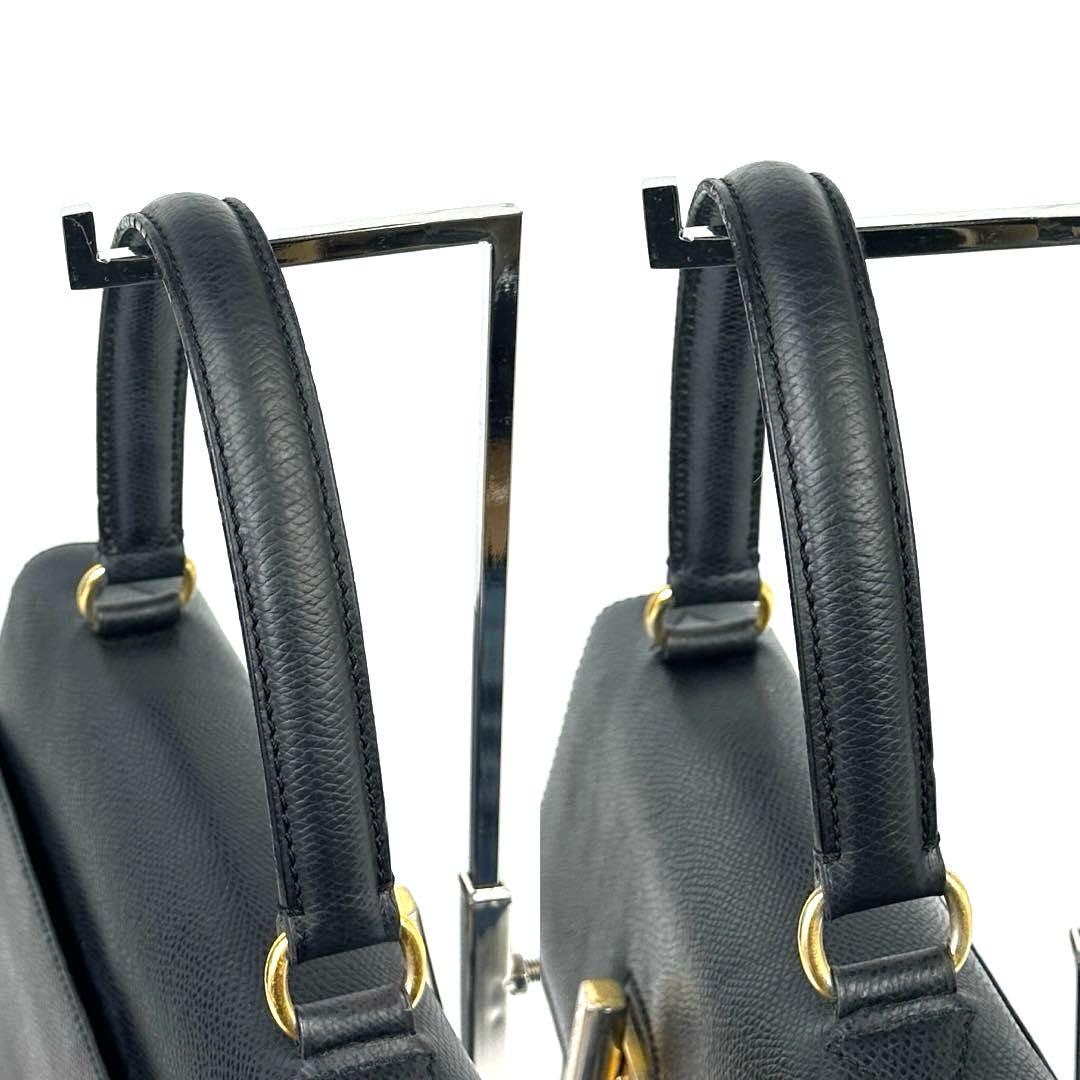 【美品】セリーヌ　ハンドバッグ　ターンロック　ゴールド金具　レザー　ブラック