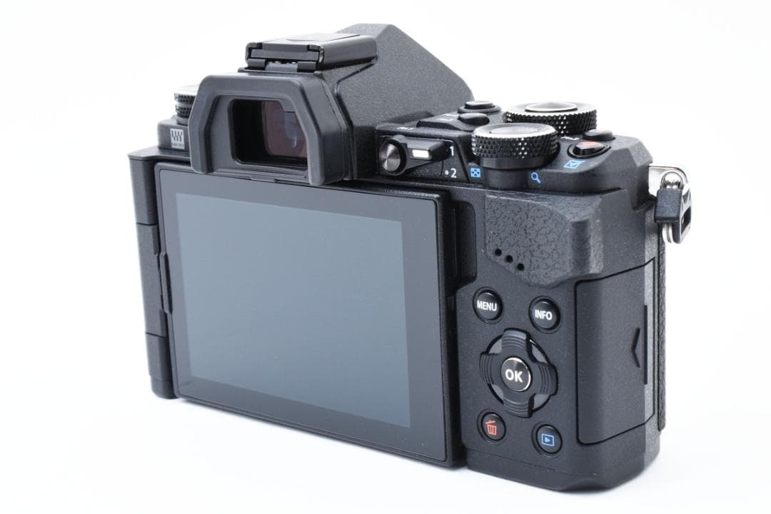 OLYMPUS OM-D E-M5 Mark II ミラーレスカメラ