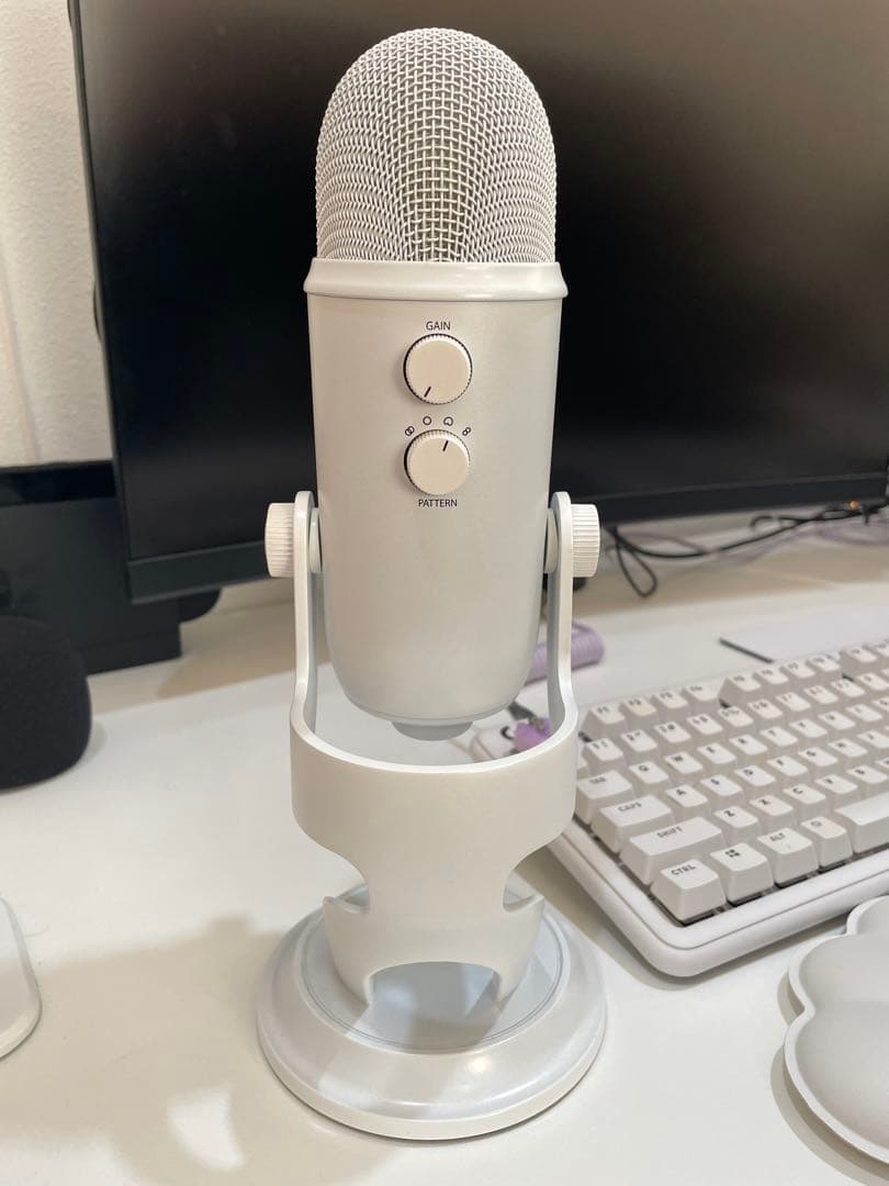 Blue Yeti BM400W USBゲーミングマイク【外箱,コードあり】