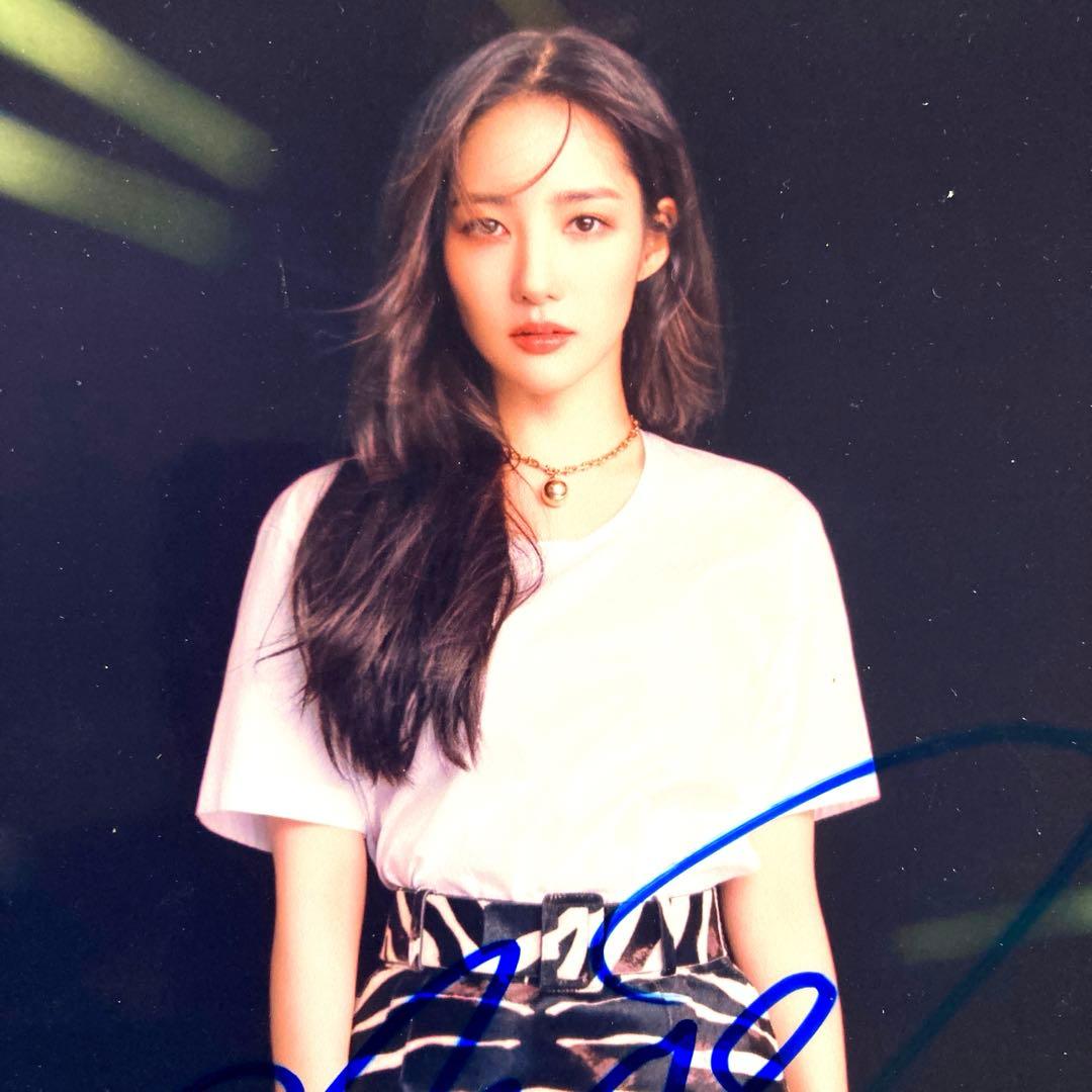 セール中…パク・ミニョン直筆サイン入り2Lサイズ写真…