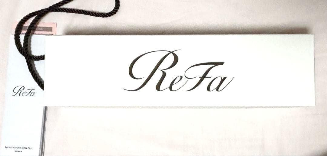リファ　ストレートアイロン　プロ　ReFa RE-AT 02A ホワイト