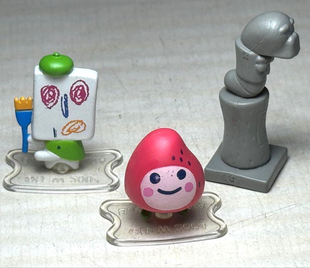 たまごっち　ミニフィギュア　16種類