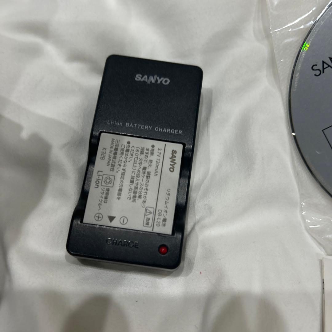 ☆美品☆SANYOデジタルムービーカメラXacti DMX-CA6☆人気稀少☆