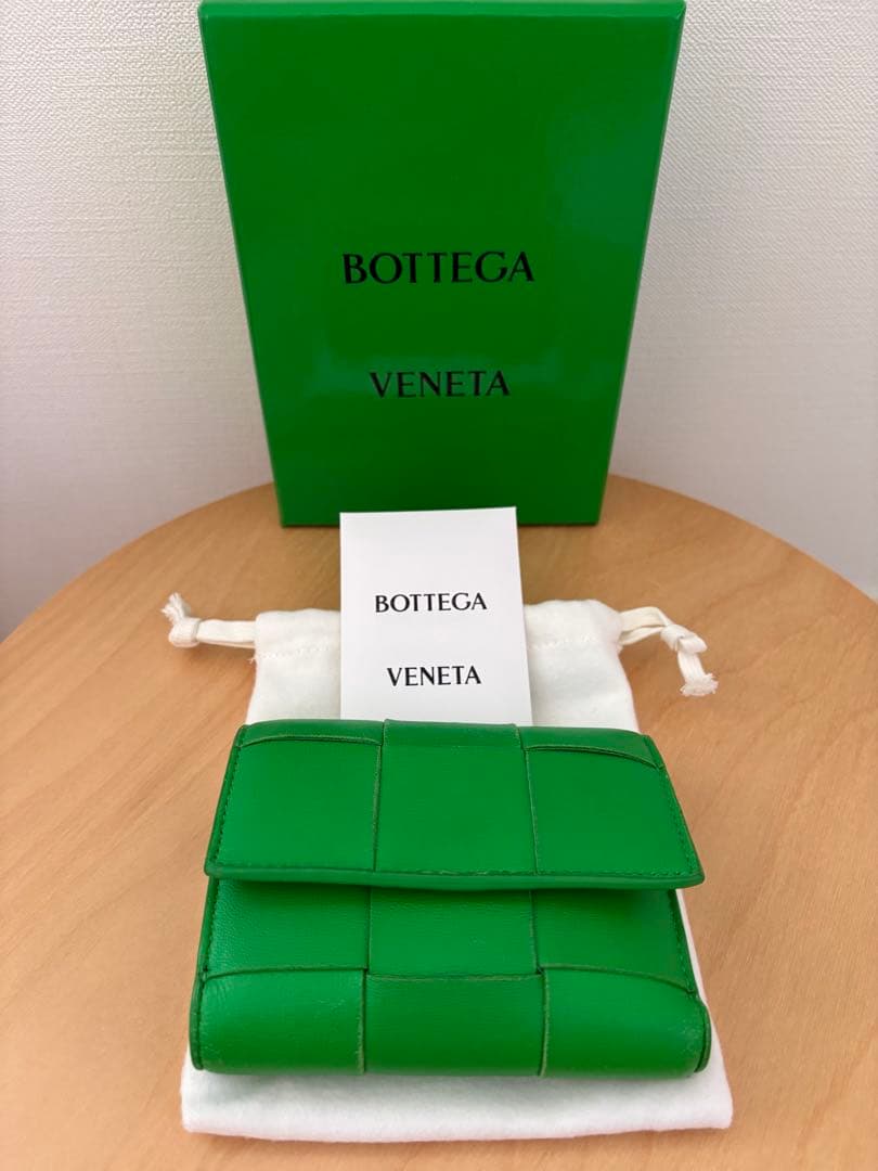 BOTTEGA VENETA グリーン 三つ折り財布