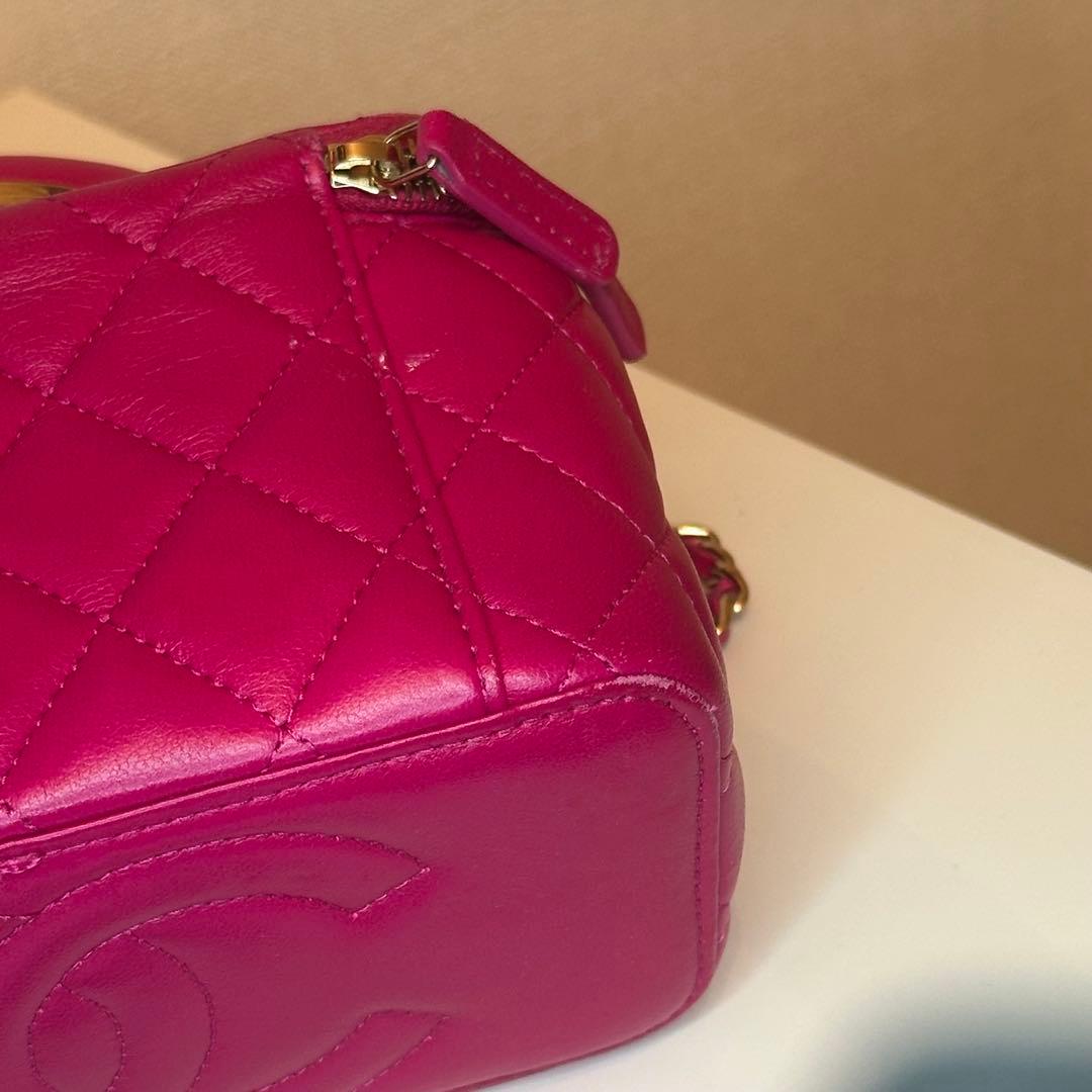 【希少】CHANEL ピンクレザーショルダーバッグ