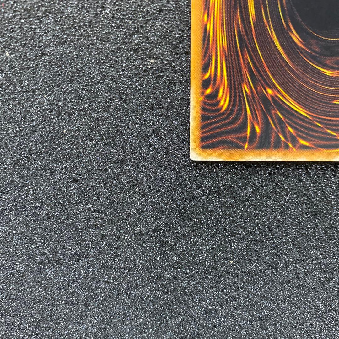 【極美品】　遊戯ブラック・マジシャン　レリーフ