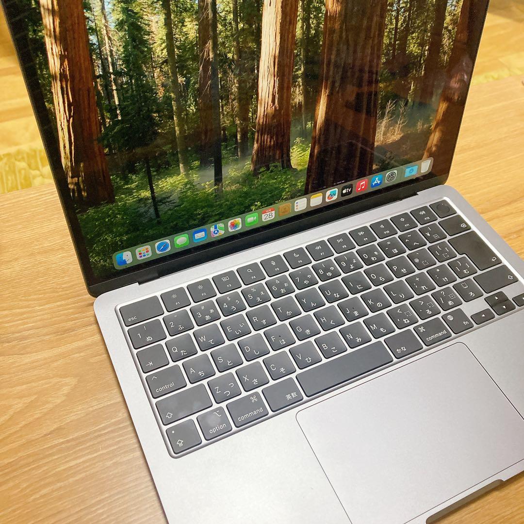 MacBook Air M3 13インチ 512GB