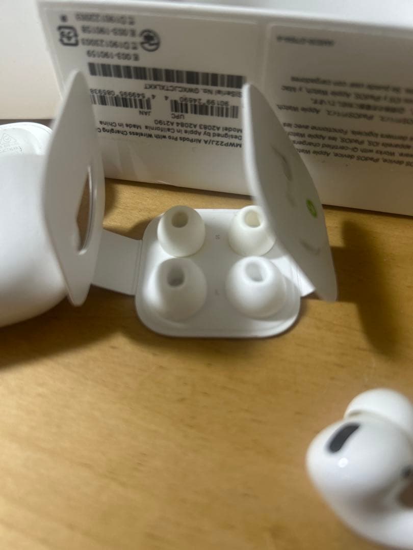 APPLE AirPods Pro ノイズキャンセリング付完全ワイヤレスイヤホン