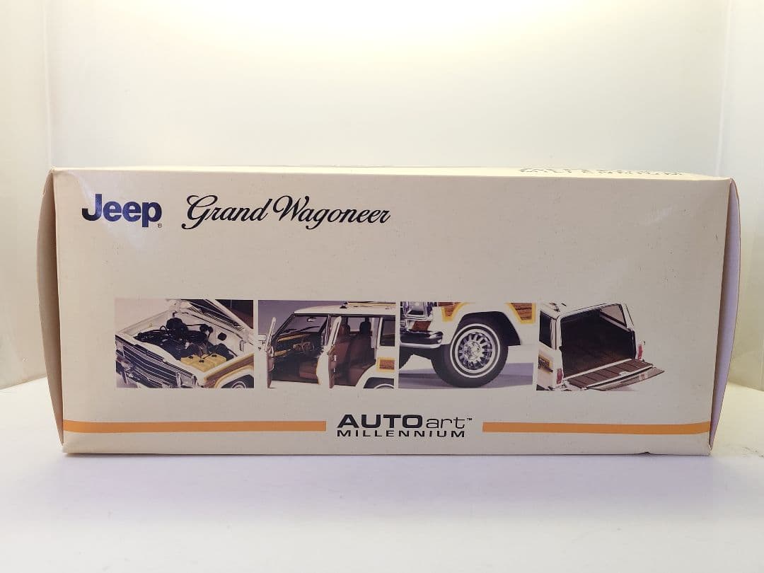 オートアート 1/18 ジープ グランド ワゴニア ホワイト