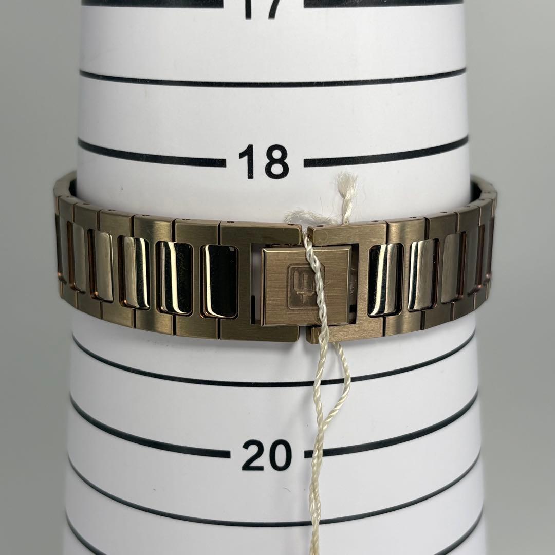 デッドストック品 CITIZEN シチズン エクシード QZ腕時計 電池交換済