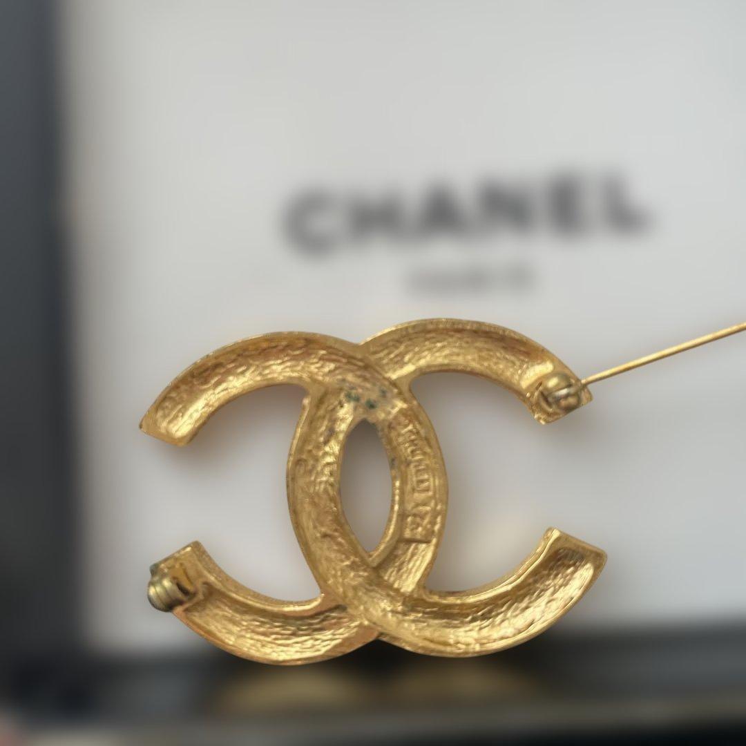 正規品　CHANEL ブローチ