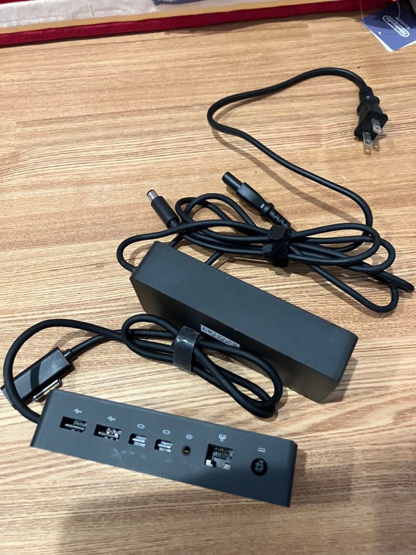 Microsoft Surface タブレット グレー