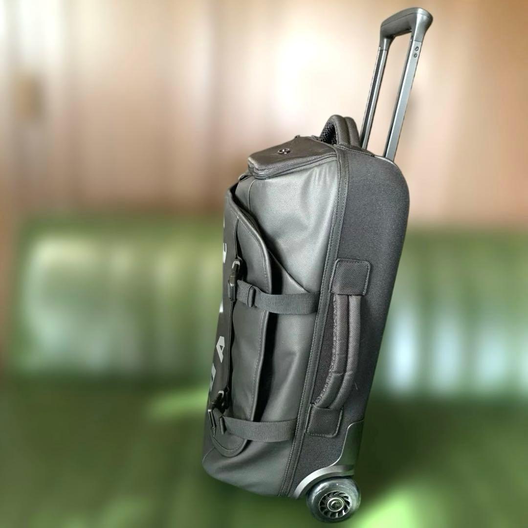 OAKLEY ブラックキャリーケース⭐︎美品