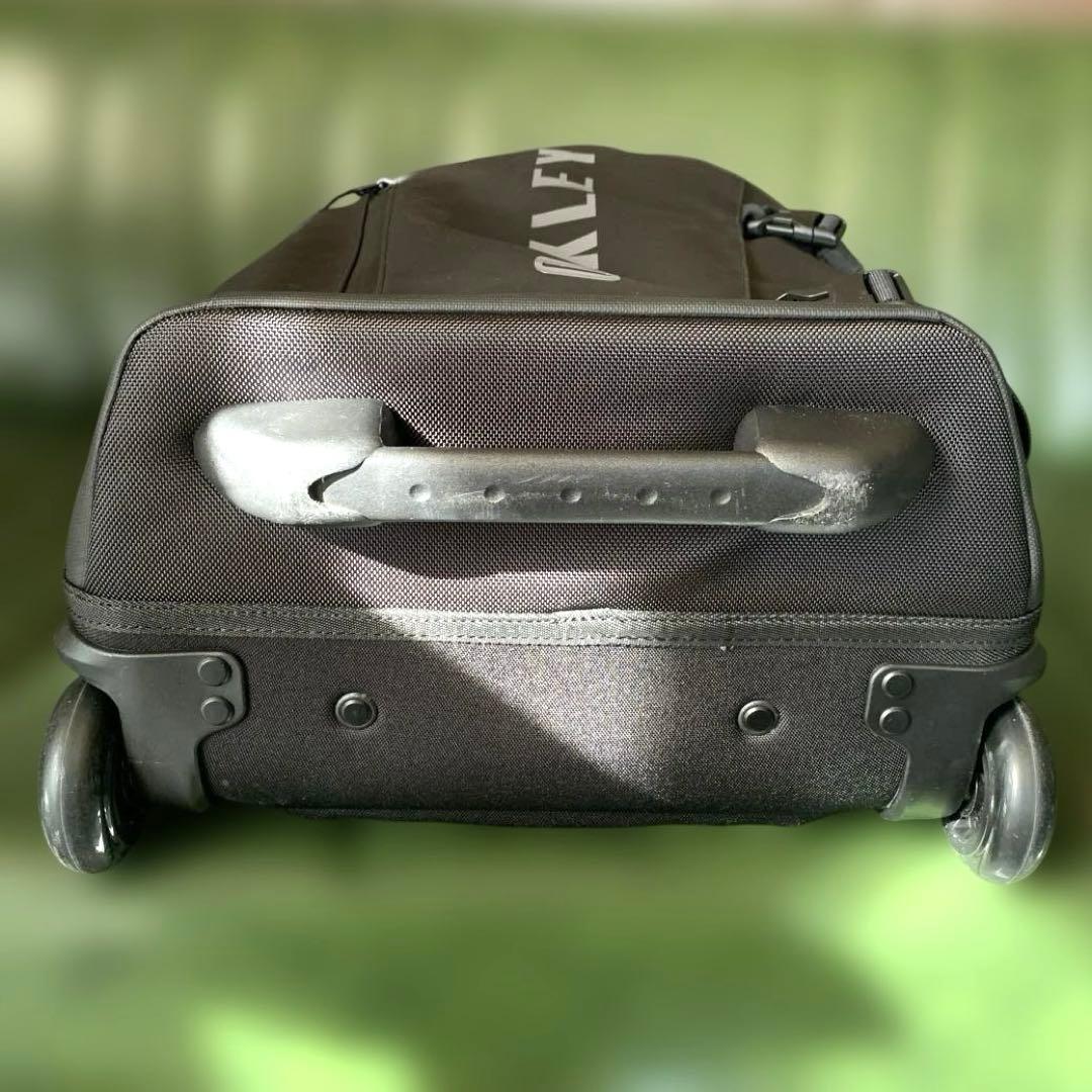 OAKLEY ブラックキャリーケース⭐︎美品