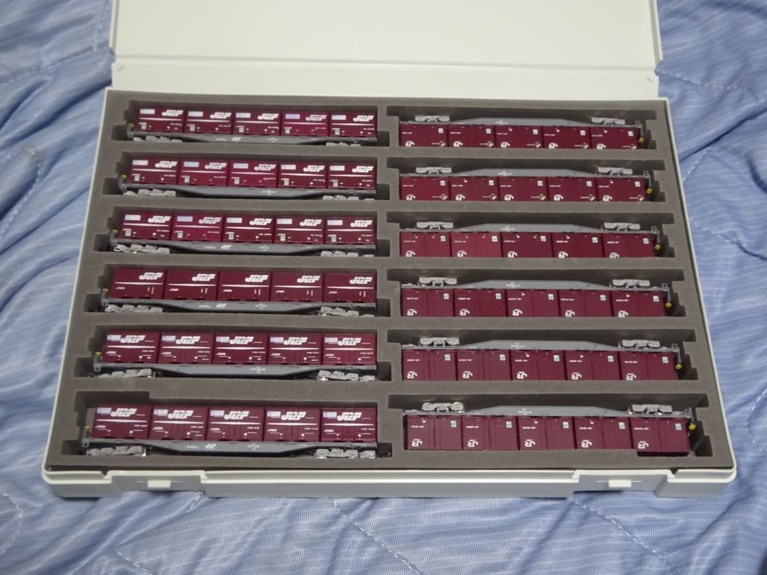 トミックス製コキ107と紫色コンテナセット