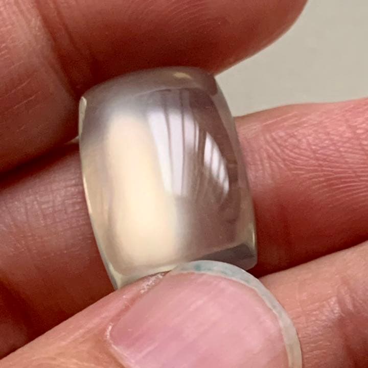 インド最高峰！高品質グリーンムーンストーン【18.5ct】
