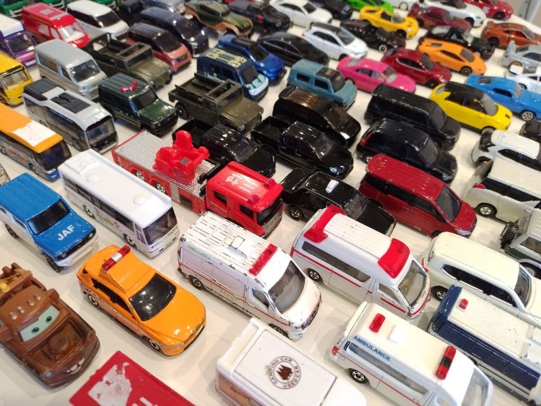 トミカなど【１５４品】まとめ売り