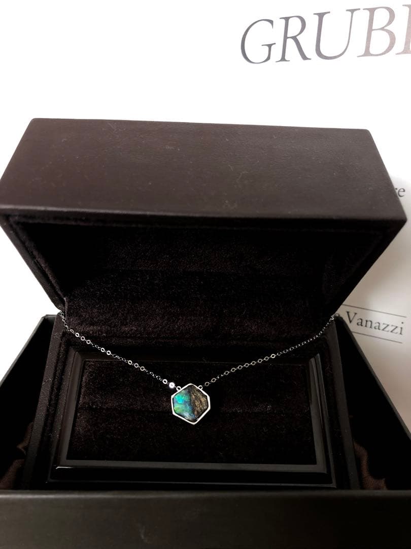 ヘキサゴン　オパールネックレストップ　六角形