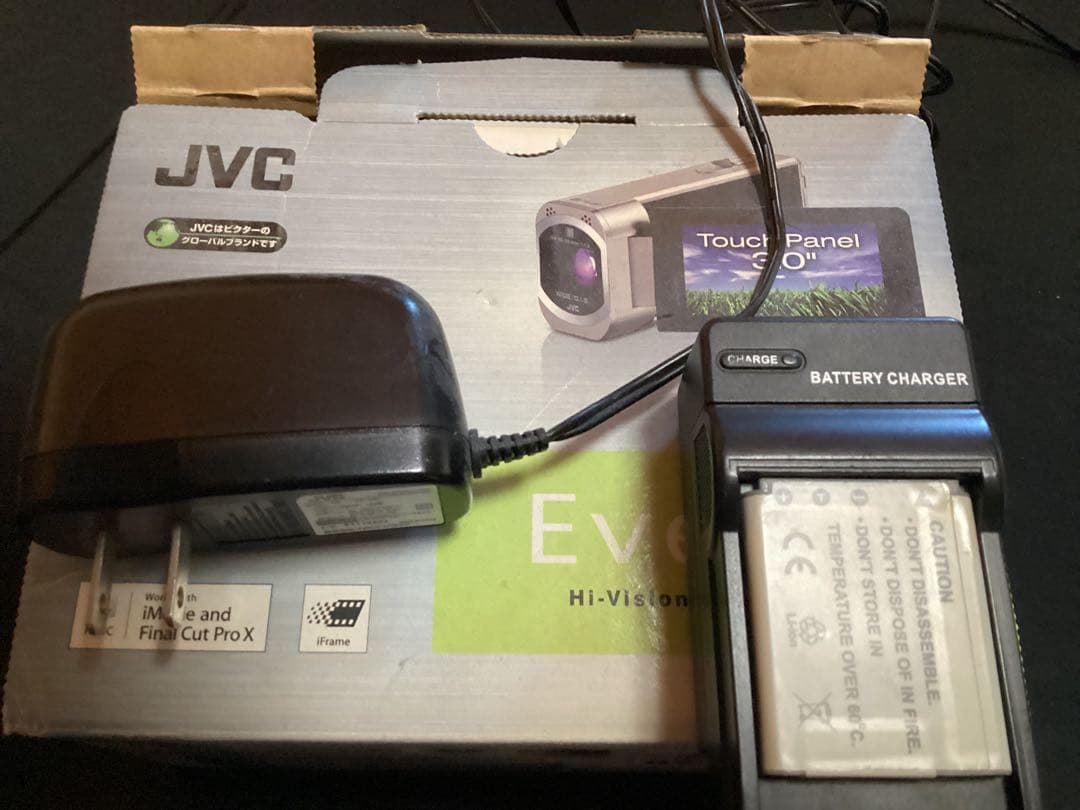 JCV ビデオカメラ　エブリオ